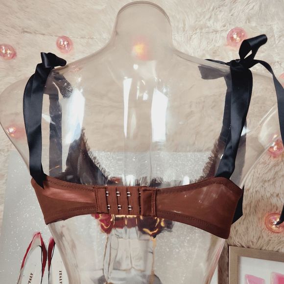 34D Victoria's Secret Rhinestones Open Quarter Cup Harness Bra NWT - Picture 4 of 9